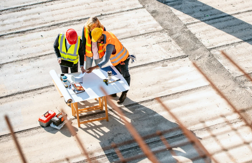Nouvelles exigences de l’Ontario relatives aux DEA sur les chantiers de construction (Règl. de l’Ont. 157/25)